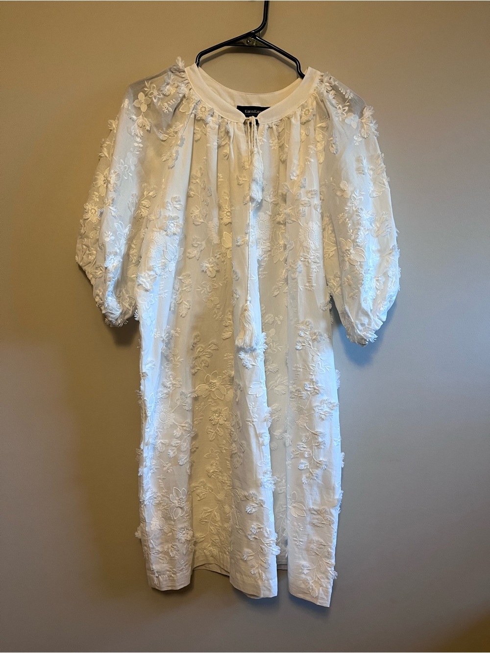 Karen Kane Embroidered White Puff-Sleeve Dress